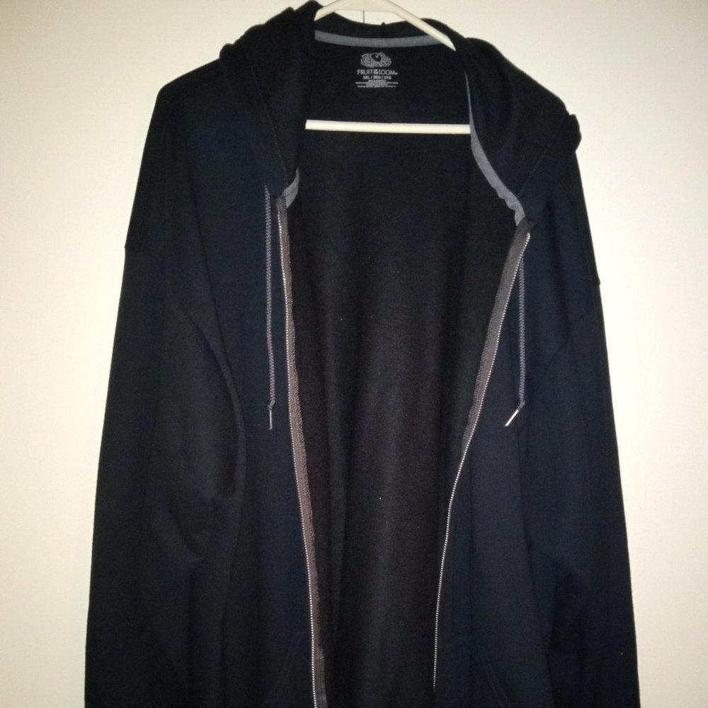 Black size 3X hoodie with zip up front.